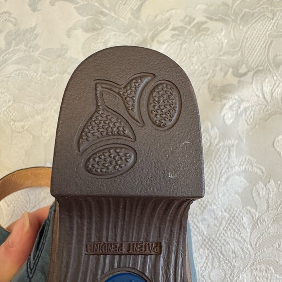 Born Size 9M Blue Leather Comfort Sandal Shoe Wood Heel Buckle - Picture 9 of 11